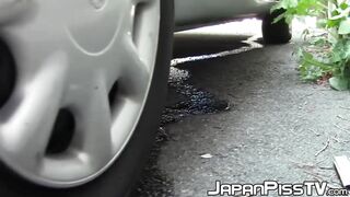 Real Japanese amateurs caught urinating in public spaces