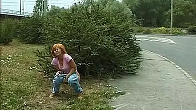 Crazy pee girl pissng hard sex