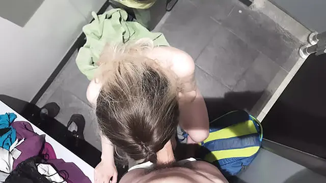 French couple enjoys naughty😈 poolside action in the changing room