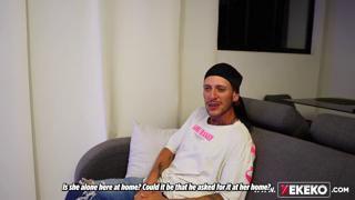 Stepsis Tempts Delivery Guy Solo at Home, Ends Up Cummed Hard