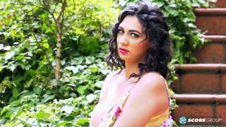 Dirty Obsession Unleashed with Alexya's Sinful Curves & Sultry Seduction